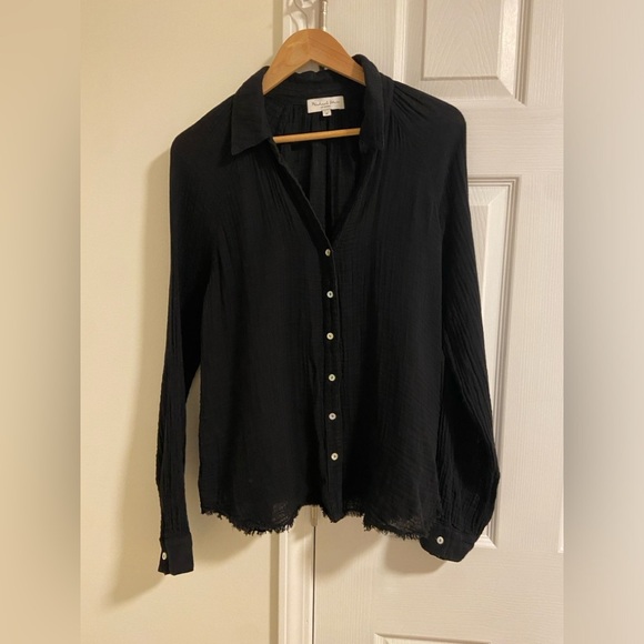 NWOT Michael stars Leo button down shirt cotton size M black